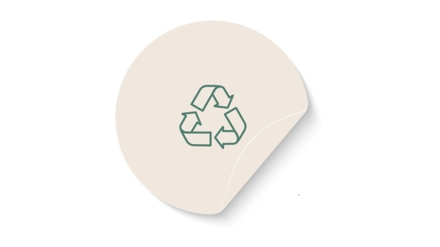 Papier z recyklingowanych kubków