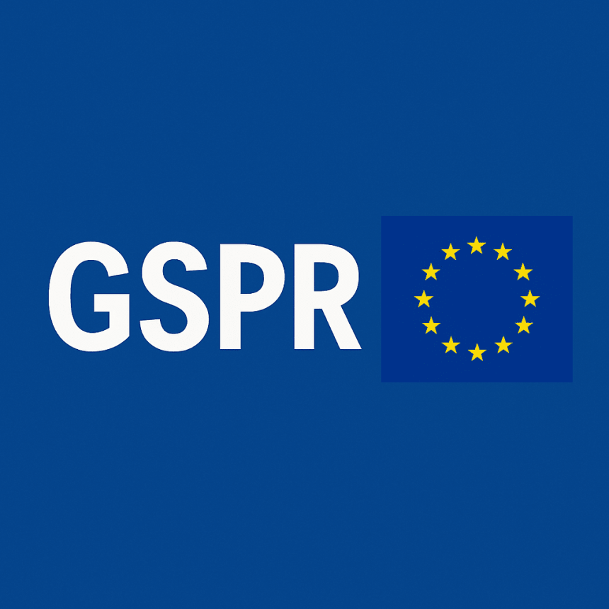 Napis „GSPR” białymi literami na niebieskim tle, po prawej prostokąt z żółtymi gwiazdami ułożonymi w okrąg na granatowym tle, nawiązujący do flagi Unii Europejskiej
