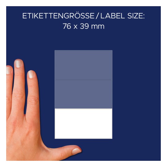 Porównanie wielkości z ręką, artykuł: 3081, jeden arkusz etykiet uniwersalnych, format: 76 x 39 mm, kolor: biały.