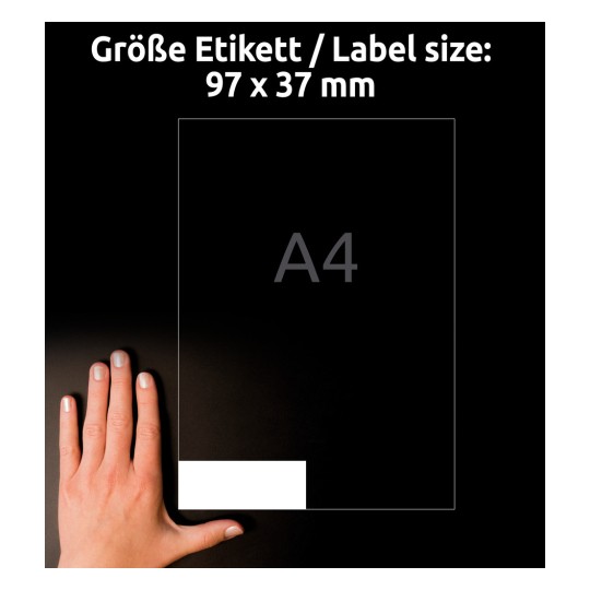 Porównanie wielkości z ręką, artykuł: 3678, jeden arkusz uniwersalnych etykiet, format: 97 x 37 mm, kolor: biały.