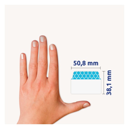 Porównanie wielkości z ręką, artykuł: 74774, jeden arkusz etykiet samoprzylepnych, format: 50,8 x 38,1 mm, kolor: niebieski, zielony, różowy.