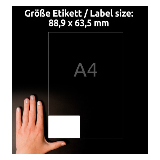 Porównanie rozmiaru z dłonią, artykuł: C6081-10, arkusz etykiet z połyskiem, format: 88,9 x 63,5 mm, kolor: biały.