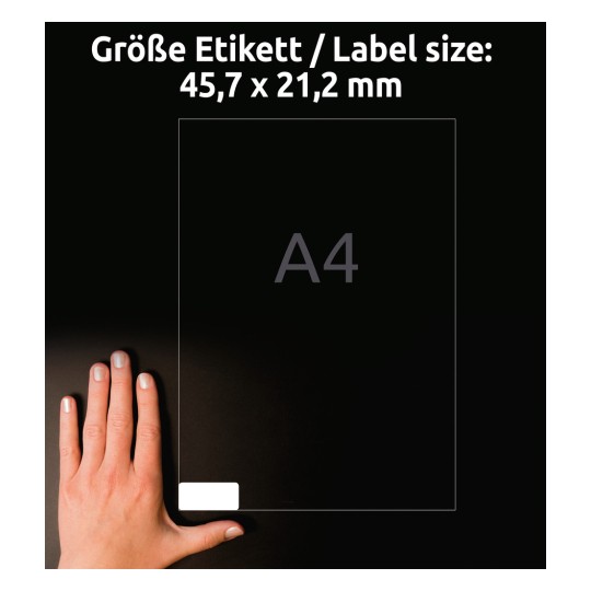Porównanie wielkości z dłonią, artykuł: L4736REV-100, jeden arkusz uniwersalnych etykiet, odklejanych, format: 45,7 x 21,2 mm, kolor: biały.