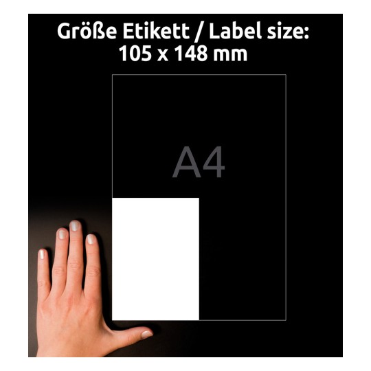 Porównanie wielkości z ręką, artykuł: L6028REV-25, jeden arkusz uniwersalnych etykiet, format: 105 x 148 mm, kolor: biały.
