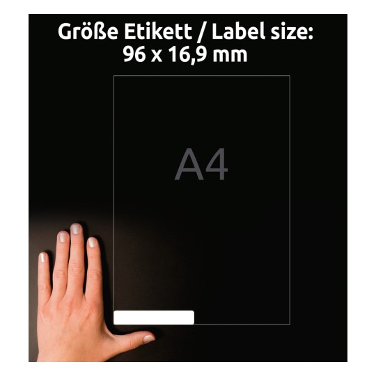 Porównanie wielkości z ręką, artykuł: L6031REV-25, jeden arkusz etykiet uniwersalnych, usuwalny, format: 96 x 16,9 mm, kolor: biały.