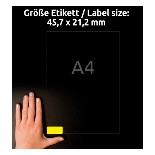 Porównanie wielkości z ręką, artykuł: L6103-20, jeden arkusz wodoodpornych etykiet foliowych, format: 45,7 x 21,2 mm, kolor: żółty.