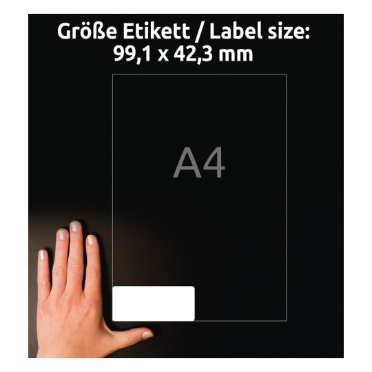 Porównanie wielkości z ręką, artykuł: LR7177-100, arkusz etykiet adresowych z recyklingu, format: 99,1 x 42,3 mm, kolor: naturalna biel.