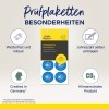Obraz przedstawia reklamę etykiet kontrolnych firmy Avery Zweckform. Podkreśla takie cechy jak odporność na warunki atmosferyczne, możliwość ręcznego wpisania roku oraz to, że produkt jest wyprodukowany w Niemczech i neutralny dla klimatu.
